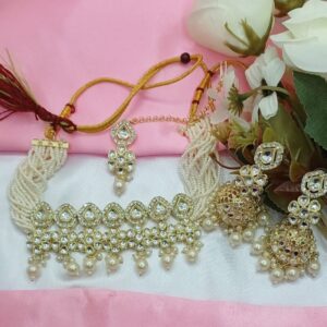 kundan and pearls necklace